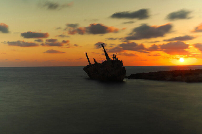Shipwreck_At_Sunset